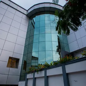 *** Hotel Woodside Residency India